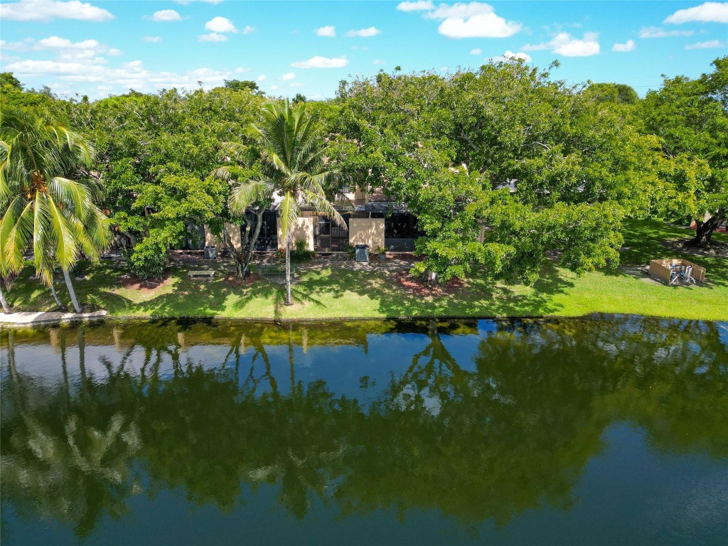 WESTVIEW CONDO 10 - Residential