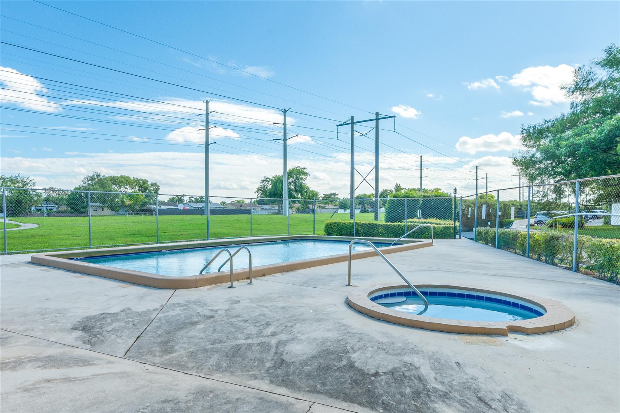 WESTVIEW CONDO 10 - Residential