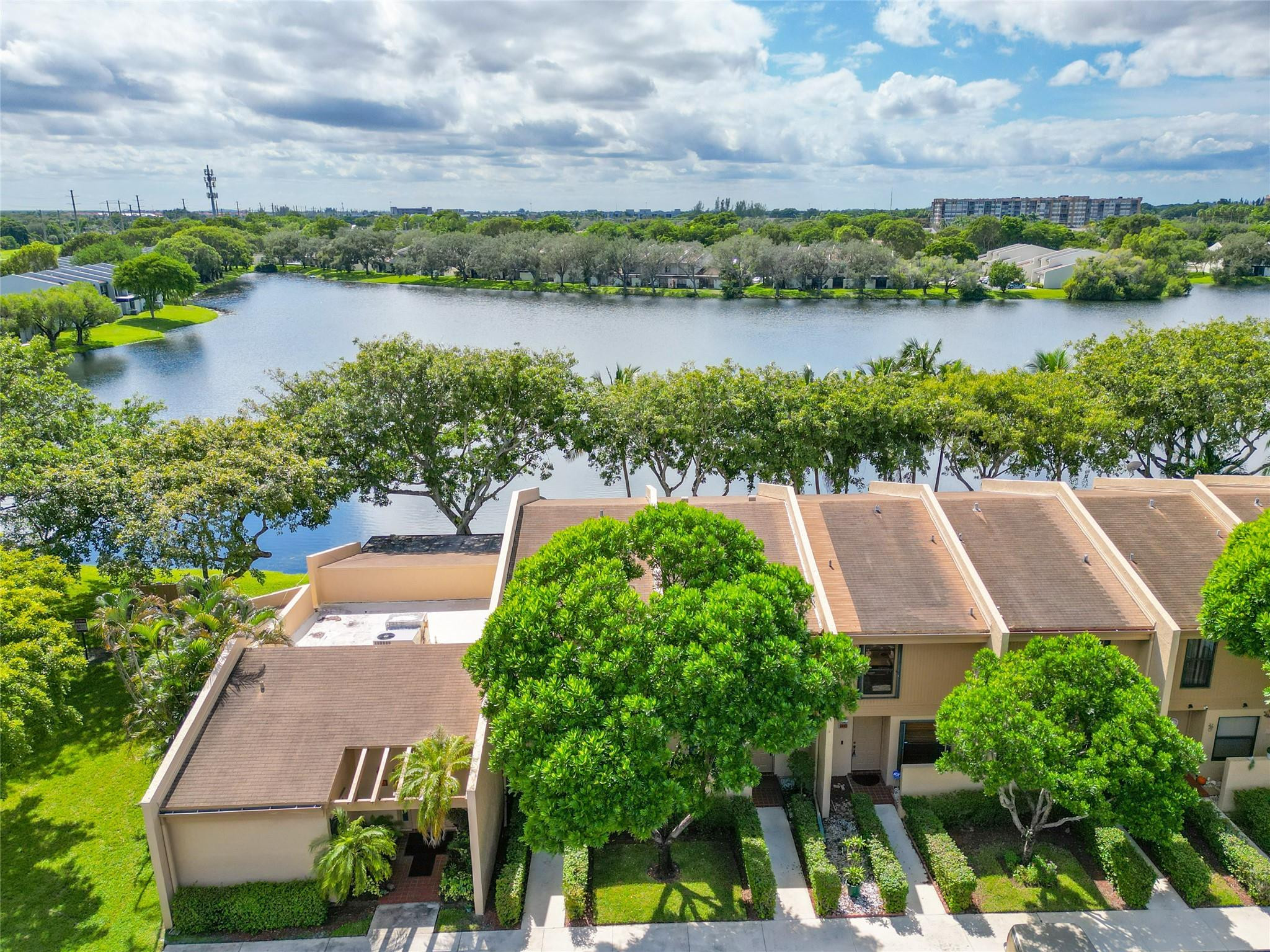 WESTVIEW CONDO 10 - Residential