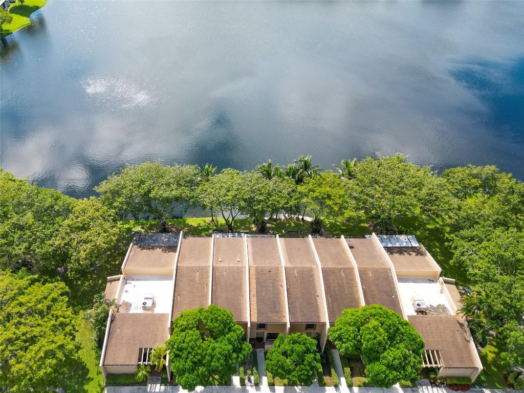 WESTVIEW CONDO 10 - Residential