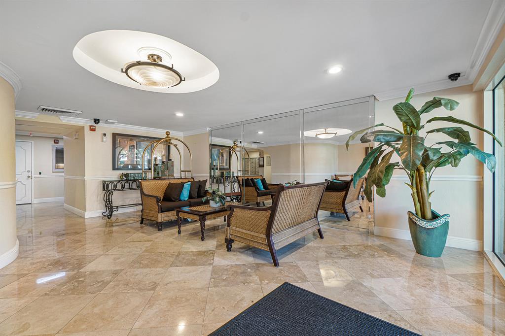 TIERRA DEL MAR CONDO - Residential