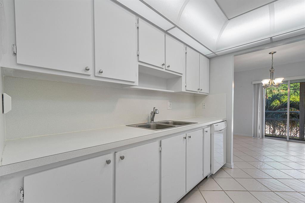 TIERRA DEL MAR CONDO - Residential