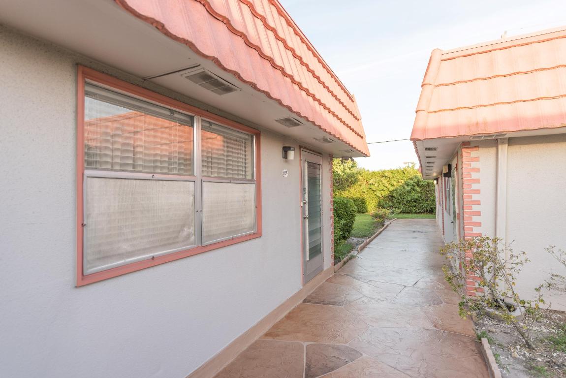 KINGS POINT SEVILLE A thru O Condos - Residential