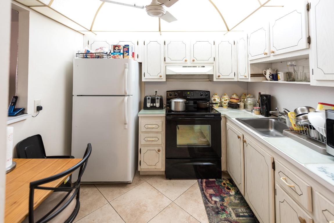 KINGS POINT SEVILLE A thru O Condos - Residential