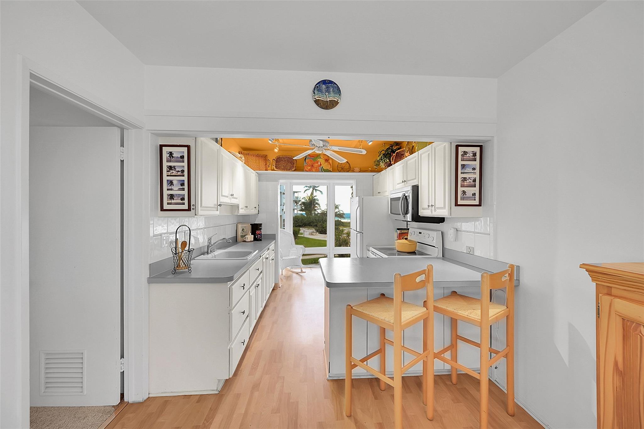 OCEAN EAST - Residential