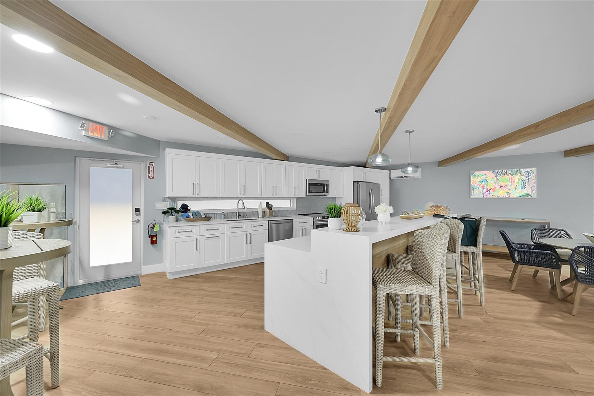 OCEAN EAST - Residential