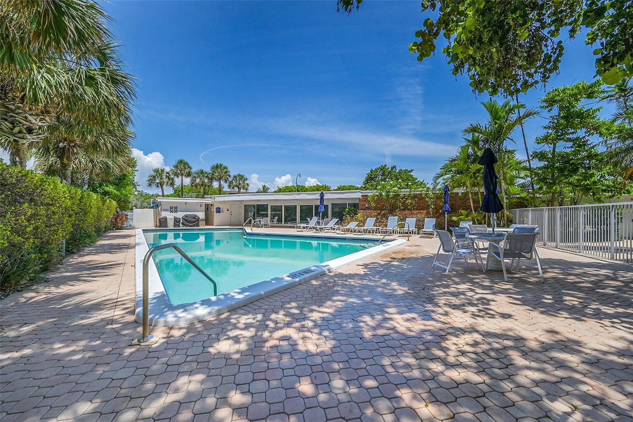 OCEAN EAST - Residential