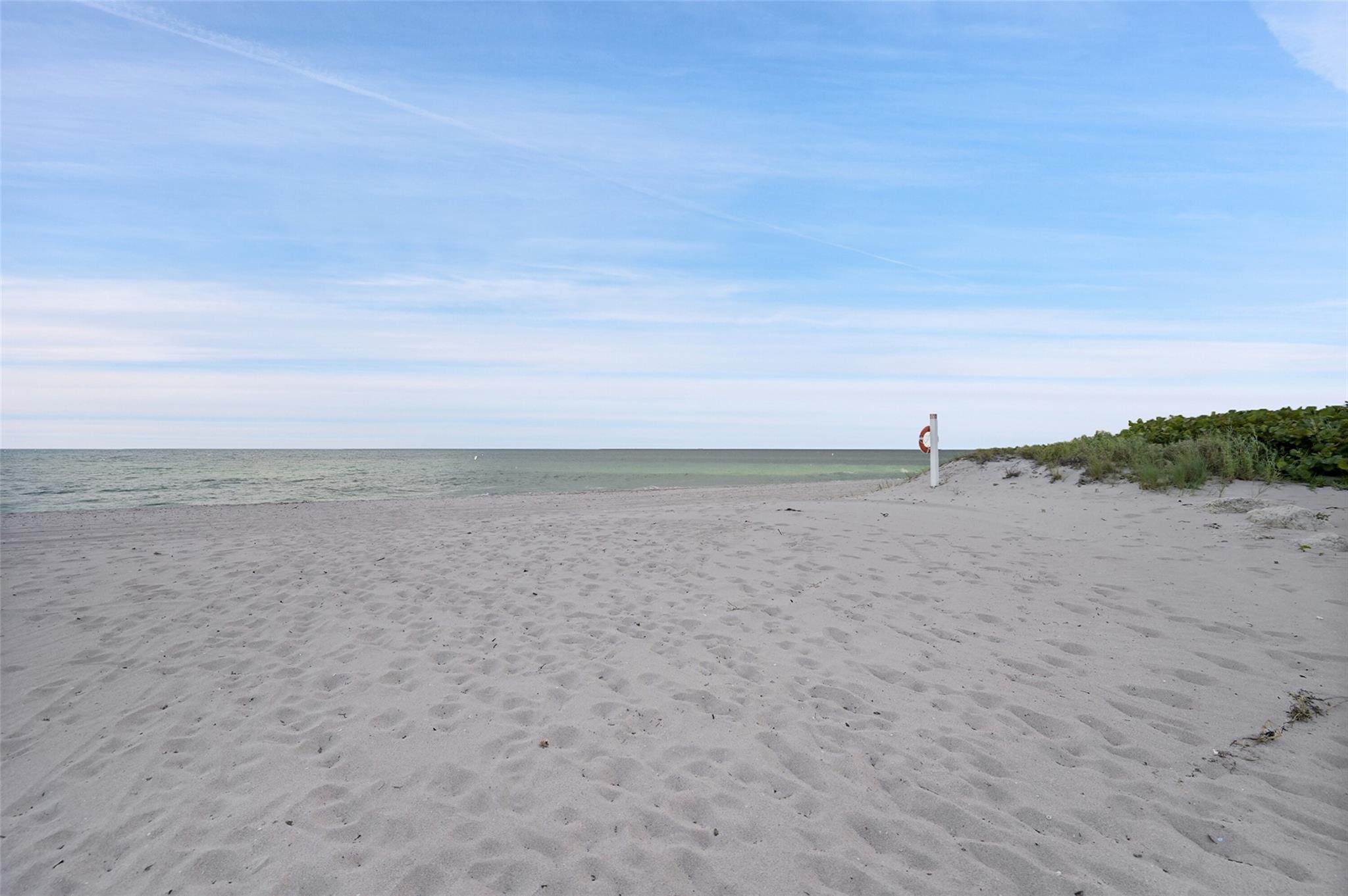 OCEAN EAST - Residential