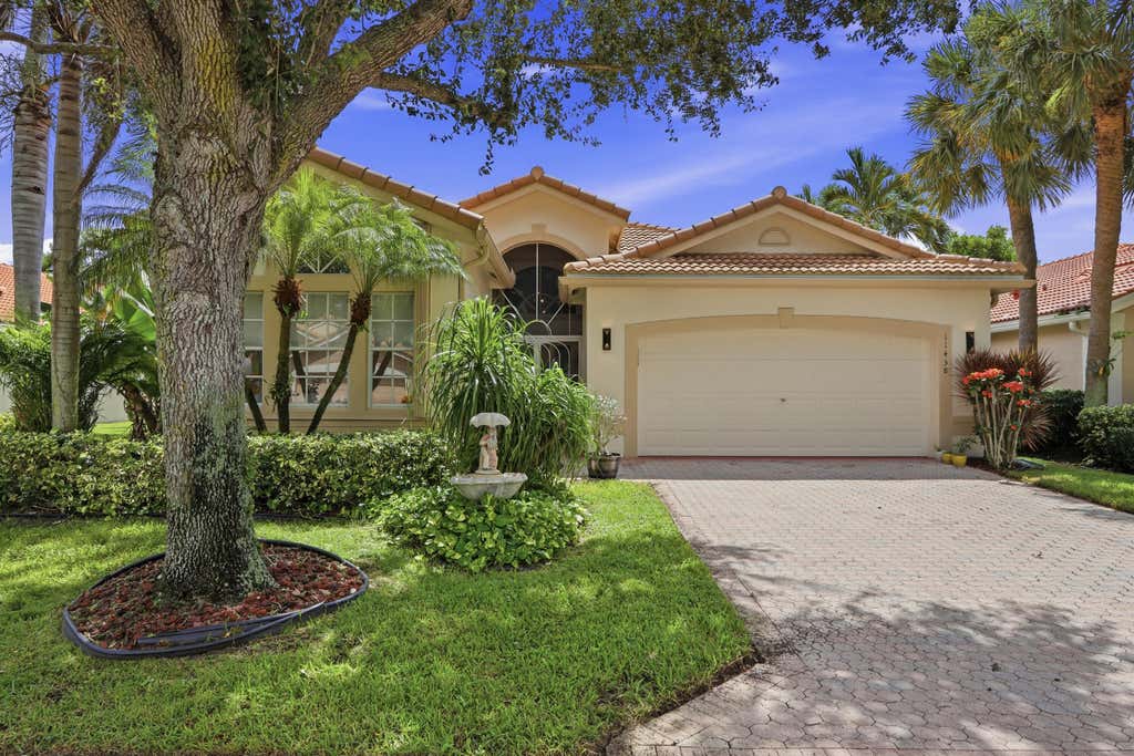 Photo of 11458 Mauna Kea Lane, Boynton Beach, FL 33437 (MLS # B26063149)