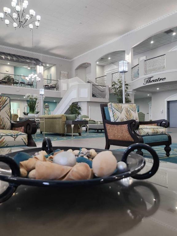 KINGS POINT TUSCANY CONDOS - Residential Lease