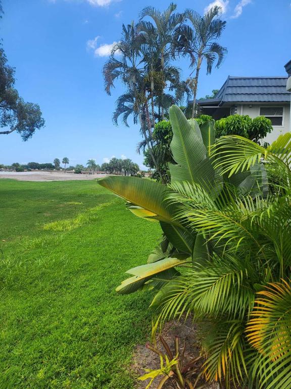 KINGS POINT TUSCANY CONDOS - Residential Lease