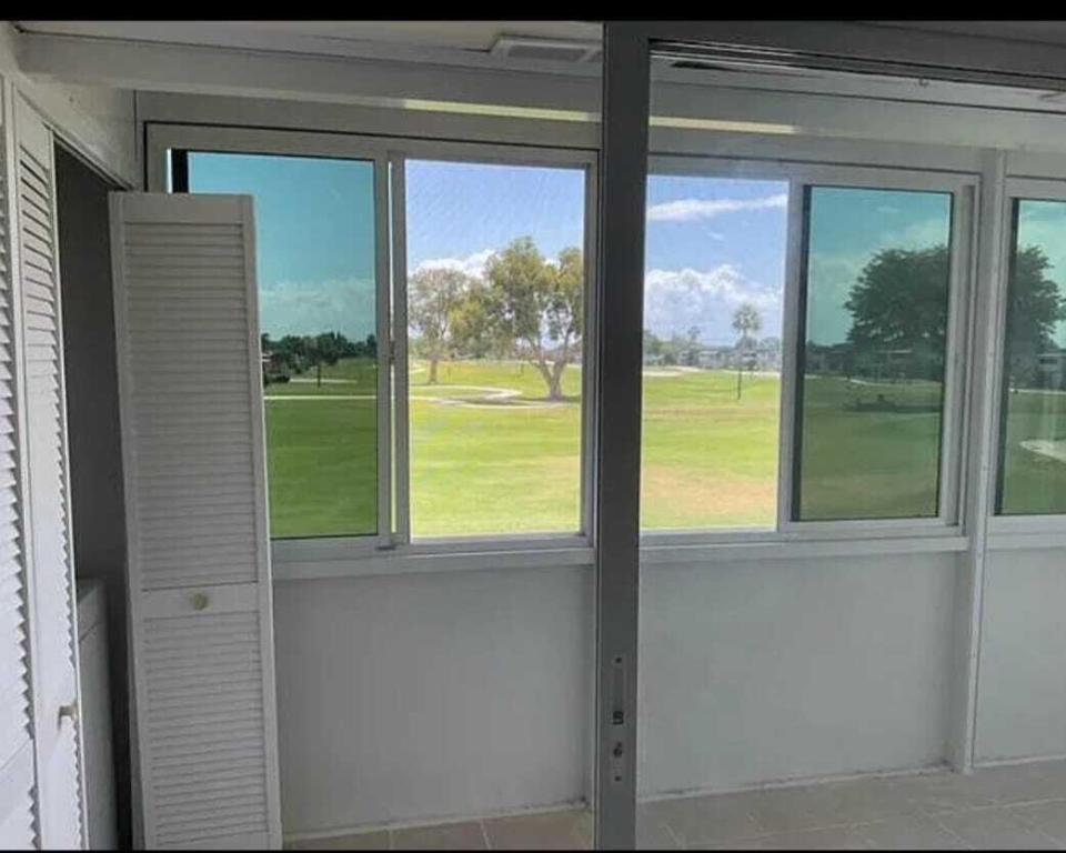 KINGS POINT TUSCANY CONDOS - Residential Lease