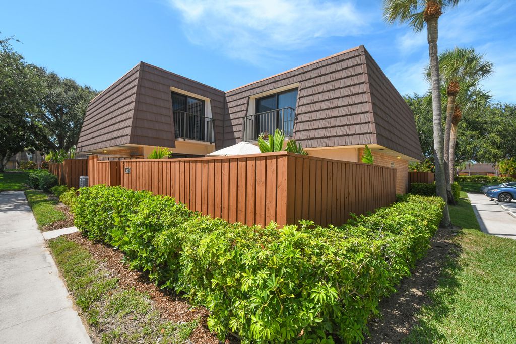 Photo of 1603 16th Court, Jupiter, FL 33477 (MLS # R11158790)