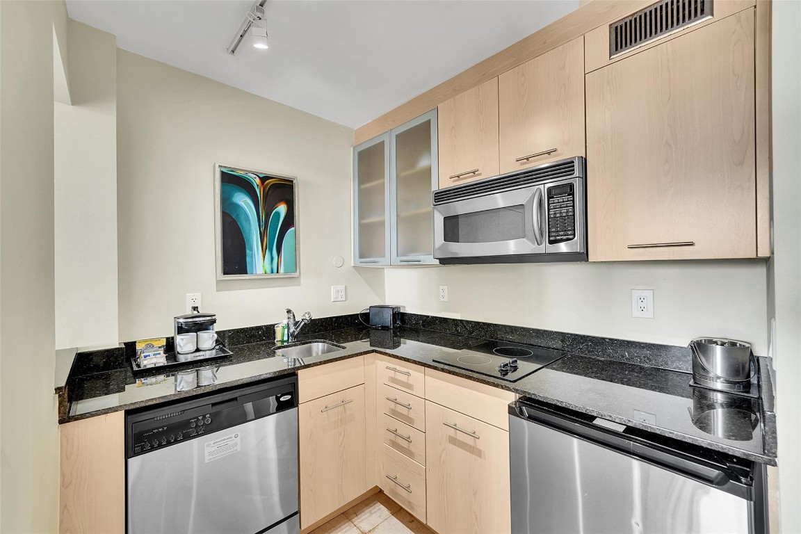 2670 E Sunrise Boulevard 322