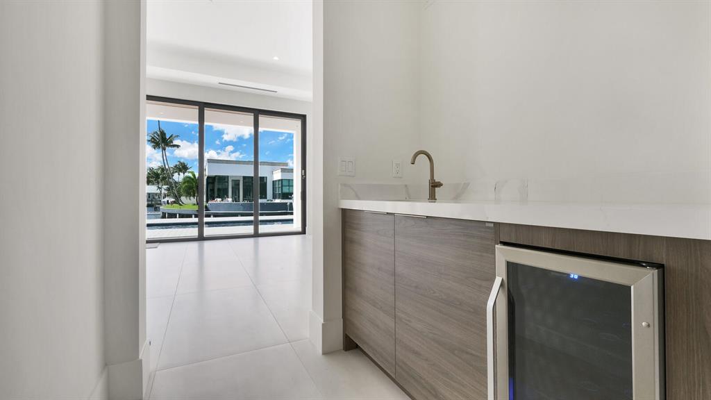 Blue Inlet - Residential