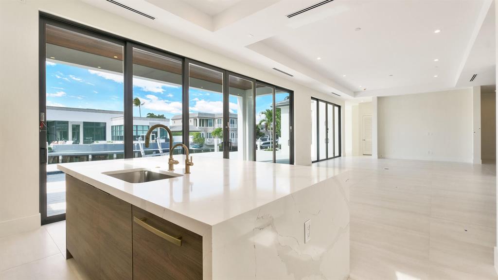 Blue Inlet - Residential