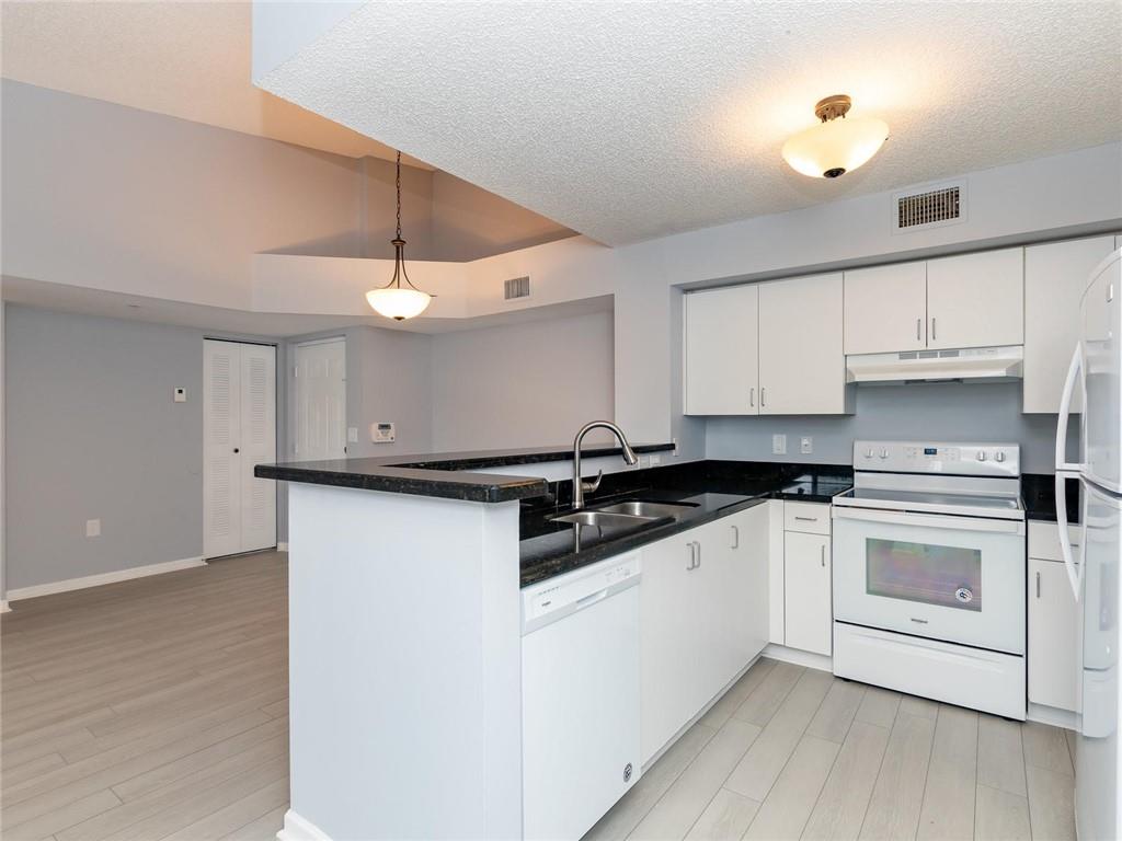 ENCLAVE AT MIRAMAR - Residential