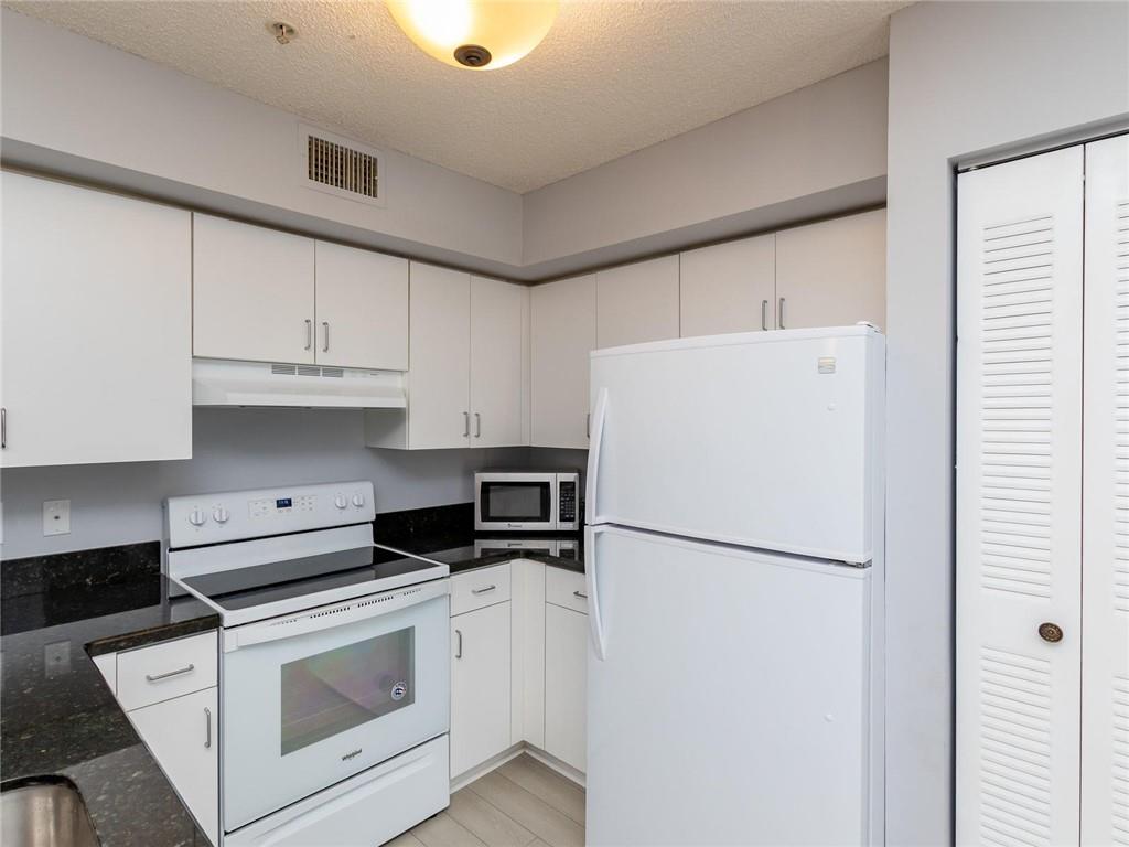 ENCLAVE AT MIRAMAR - Residential