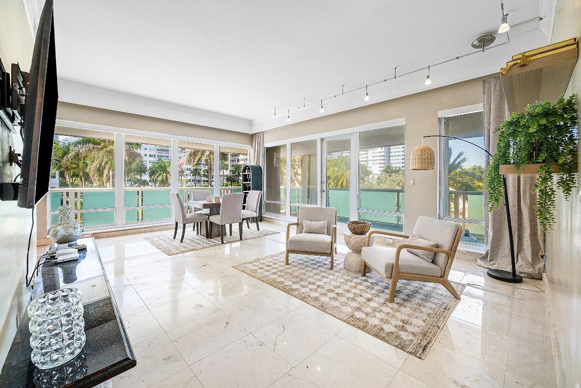 2100 S Ocean Lane 101-102