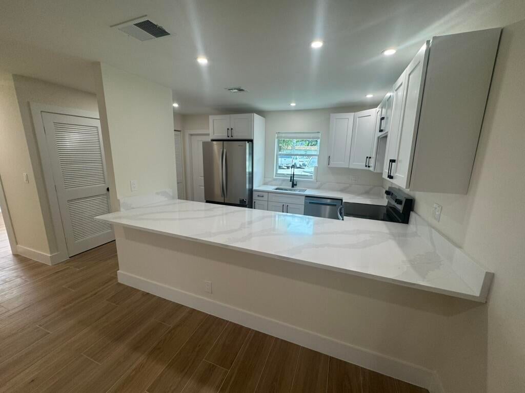 435 SW Natura Avenue A