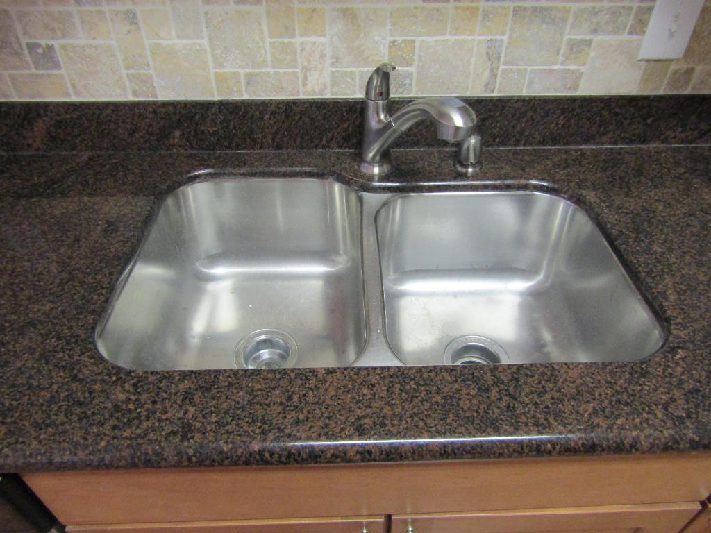 SANTA CRUZ - Residential Lease