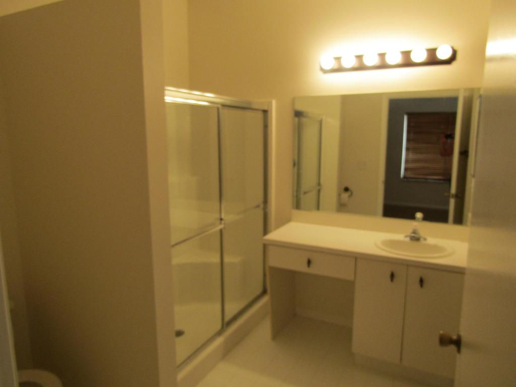 SANTA CRUZ - Residential Lease