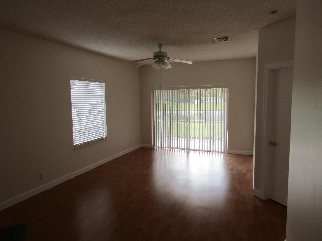 SANTA CRUZ - Residential Lease