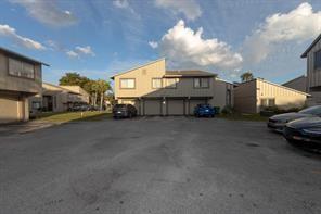 2114 NW 2114 23C
