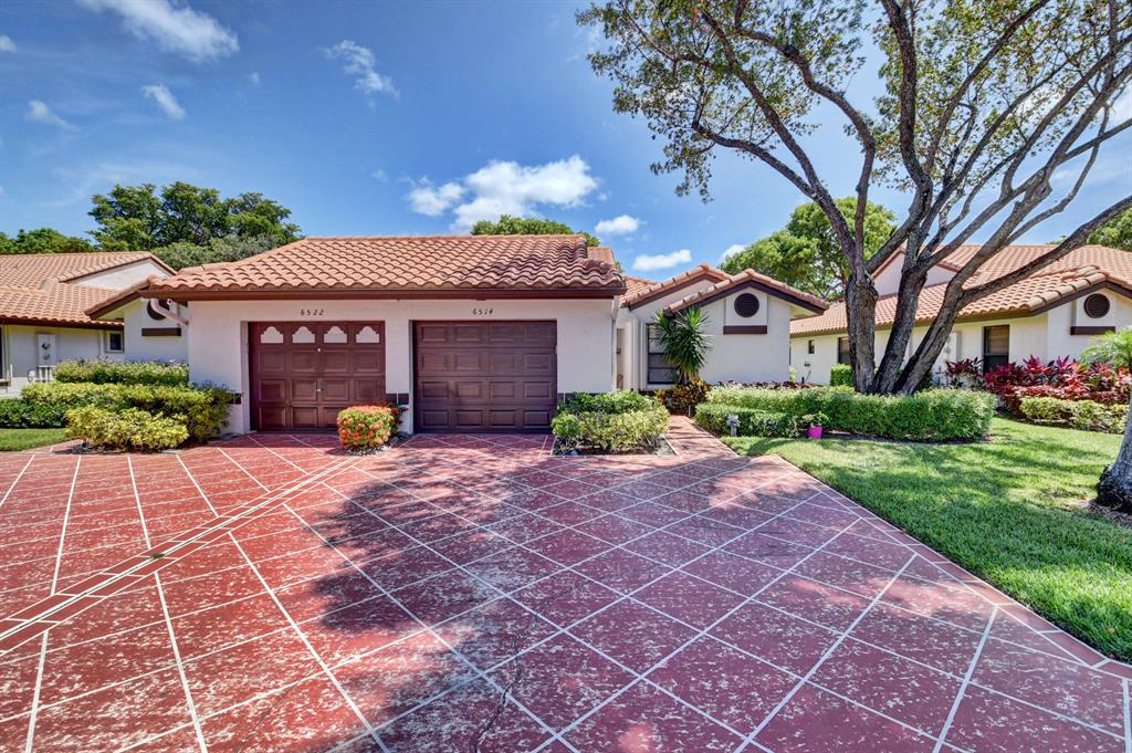 Photo of 6514 Royal Manor Circle, Delray Beach, FL 33484 (MLS # R10719205)