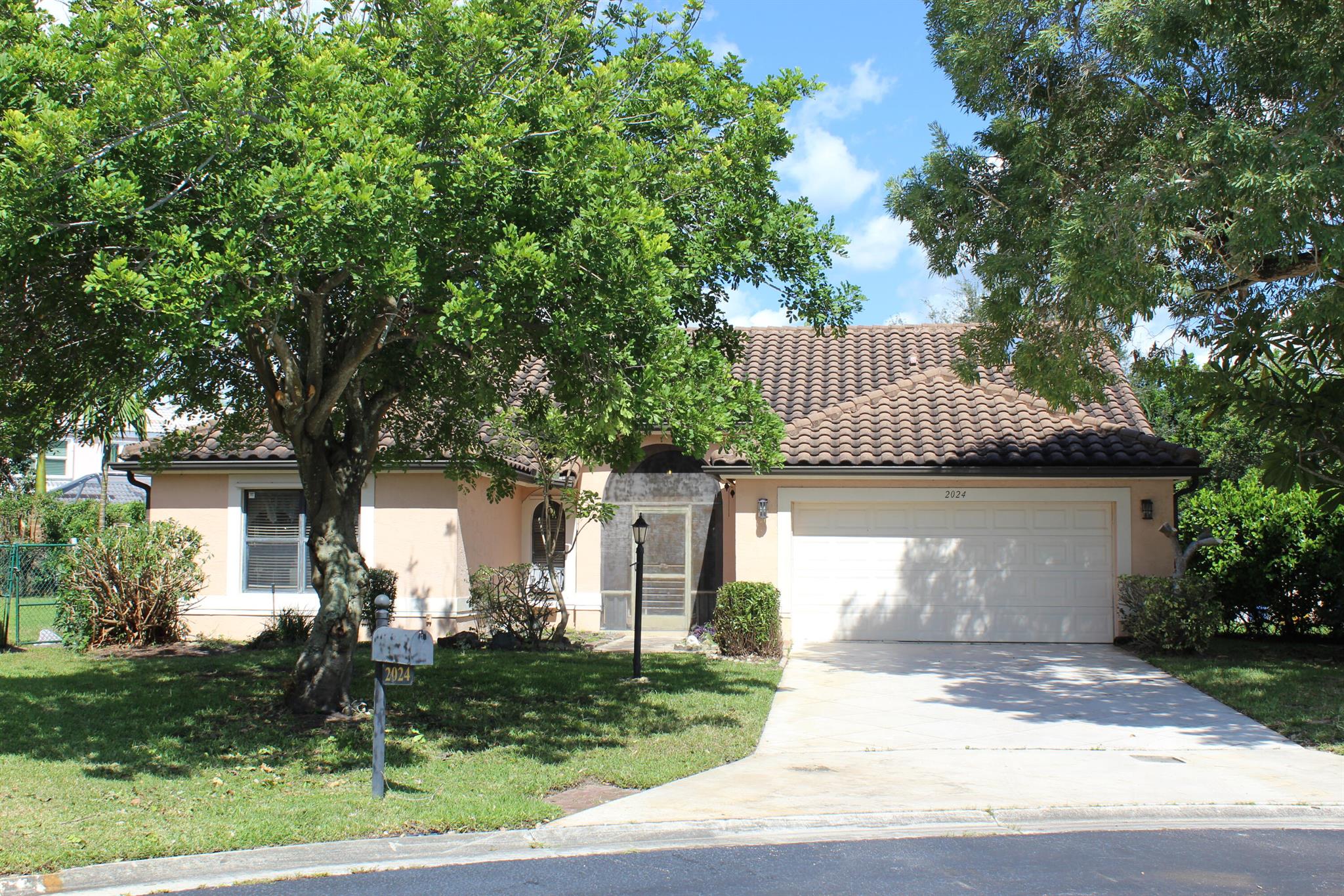 View photos, virtual tours, details... 2024 White Coral Court