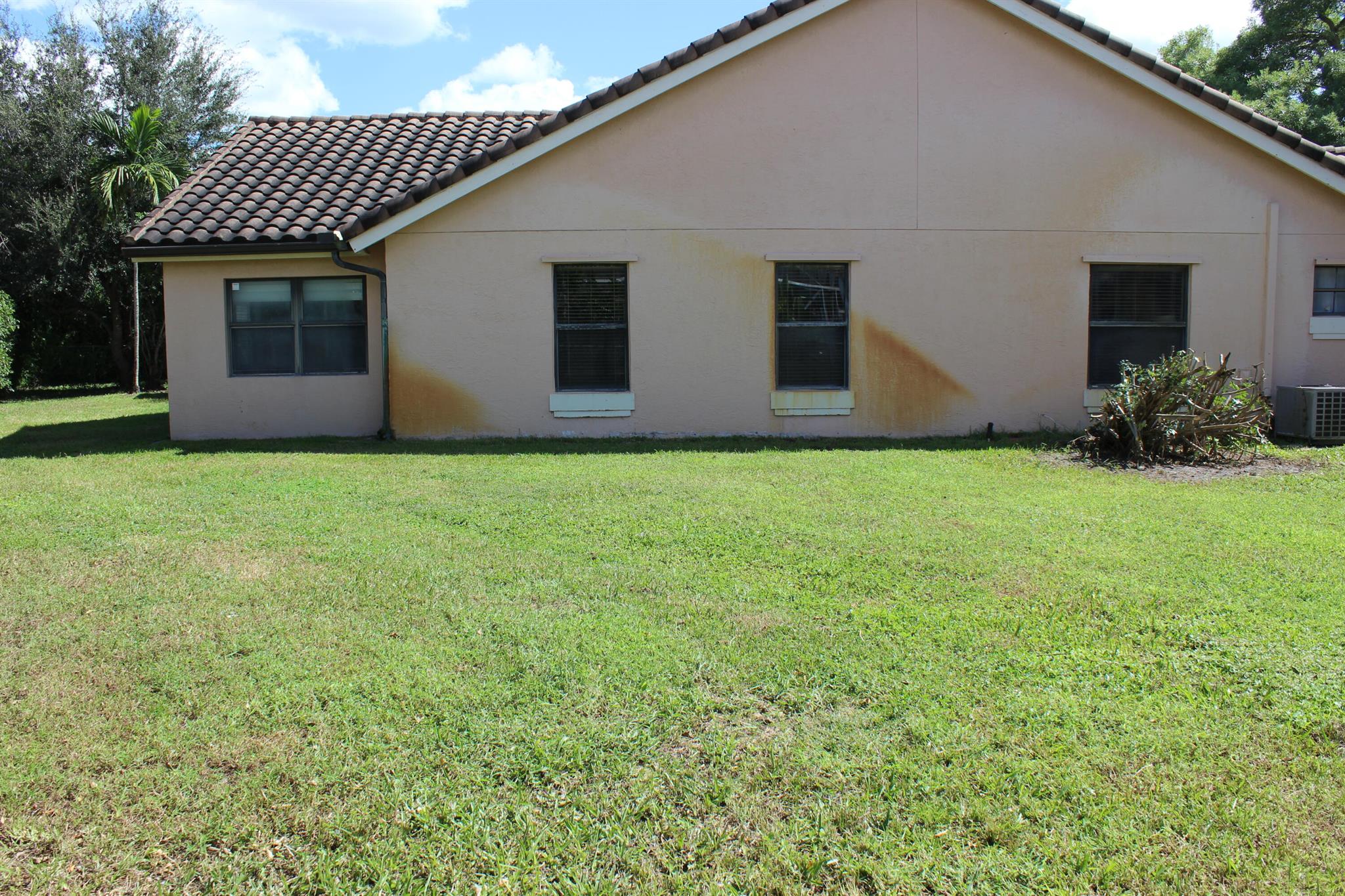 View photos, virtual tours, details... 2024 White Coral Court