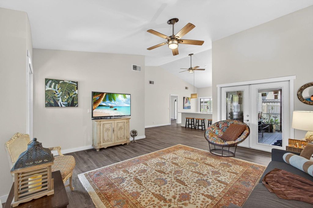 Photo of 112 Sherwood Circle #5d, Jupiter, FL 33458 (MLS # R11097474)