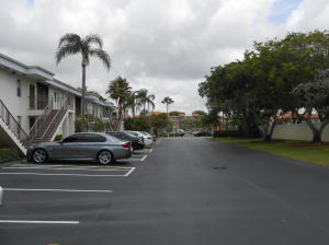 INTERNATIONAL CLUB - Residential