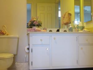 OCEAN PARKS CONDO - Residential Lease