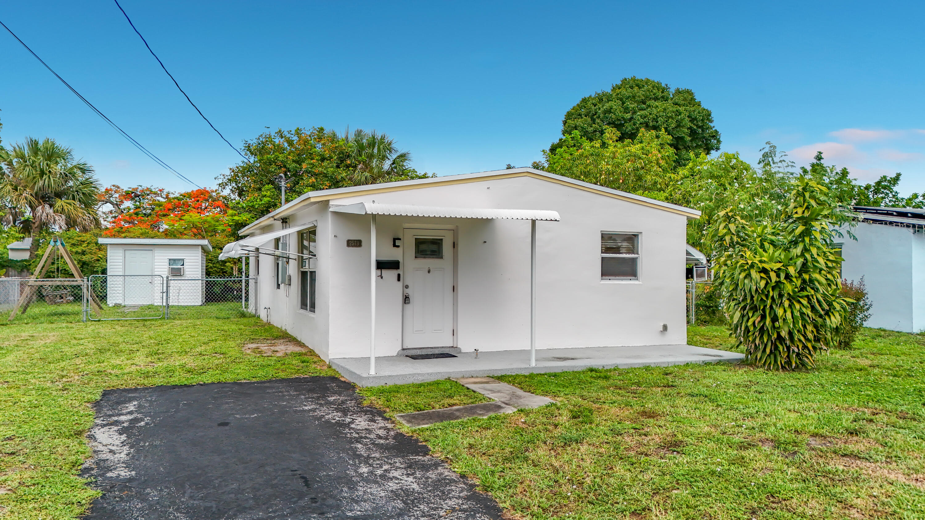 Photo 1 of 74 — 2573 NW 58th Avenue, Margate, FL 33063