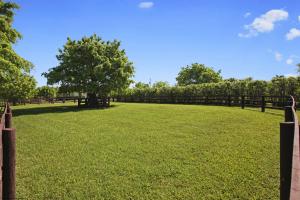 PALM BEACH POINT - Residential