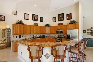 PALM BEACH POINT - Residential