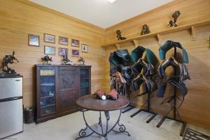 PALM BEACH POINT - Residential