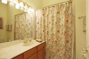 PALM BEACH POINT - Residential