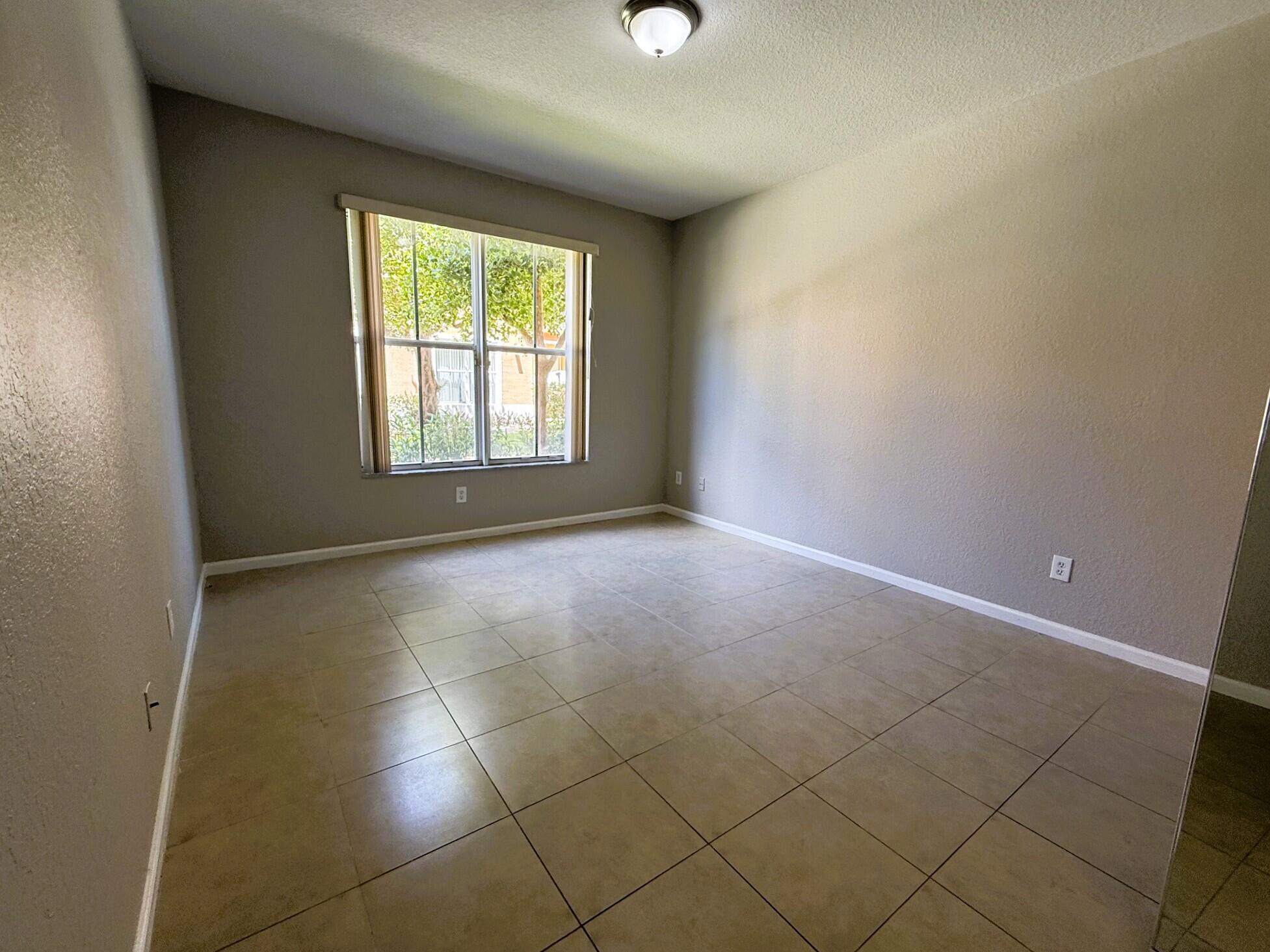 ROSEMONT CONDO - Residential Lease