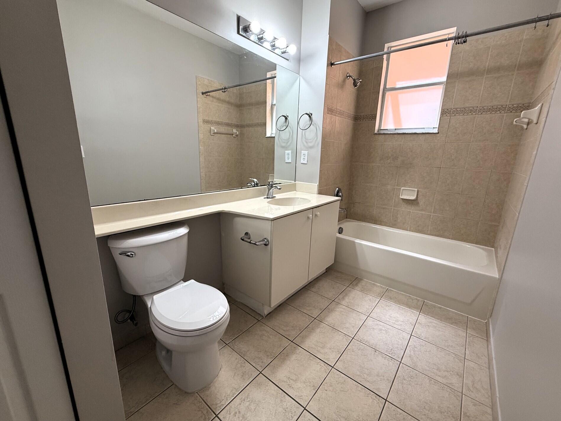 ROSEMONT CONDO - Residential Lease