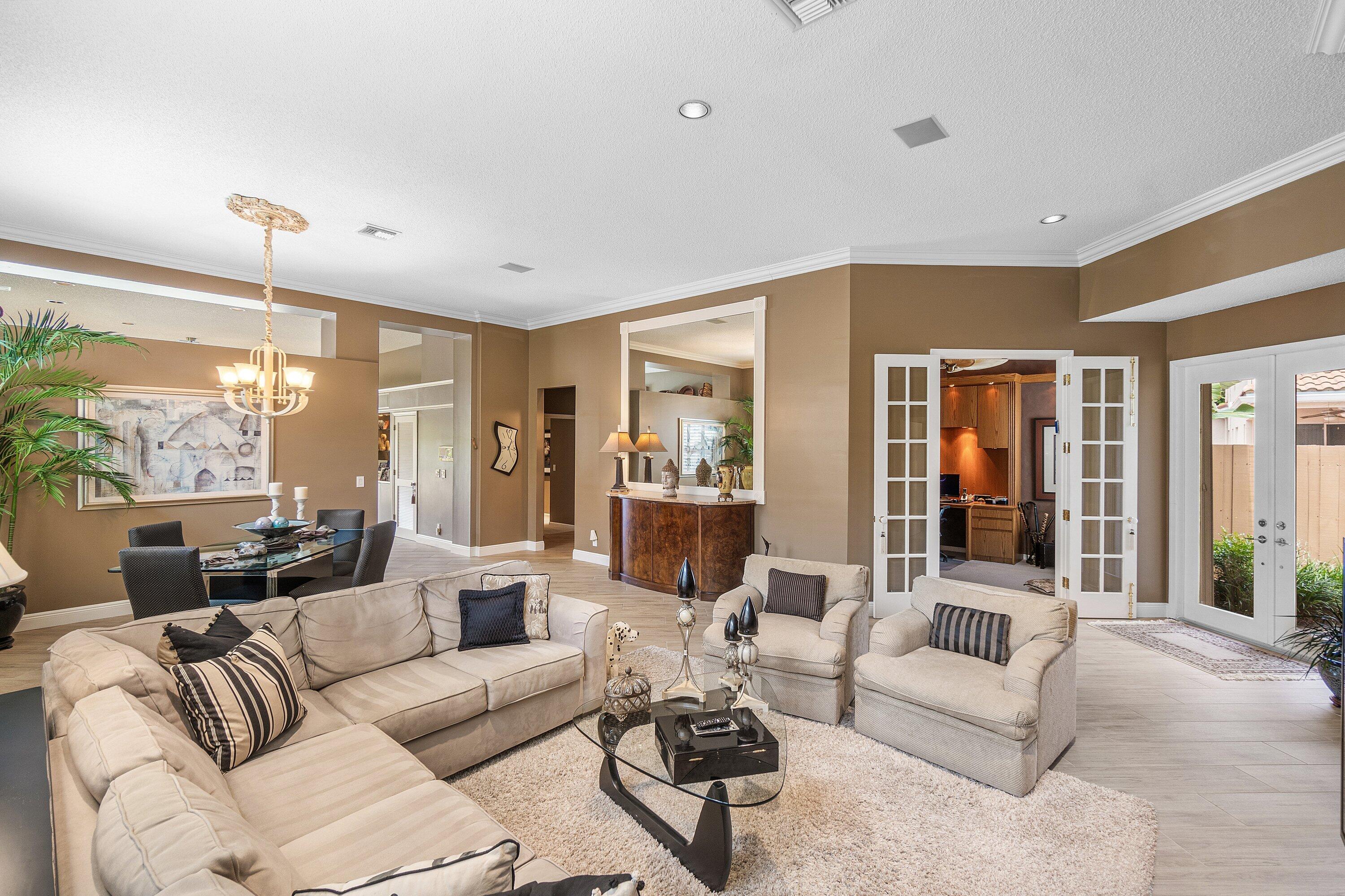 2432 NW 67th Street