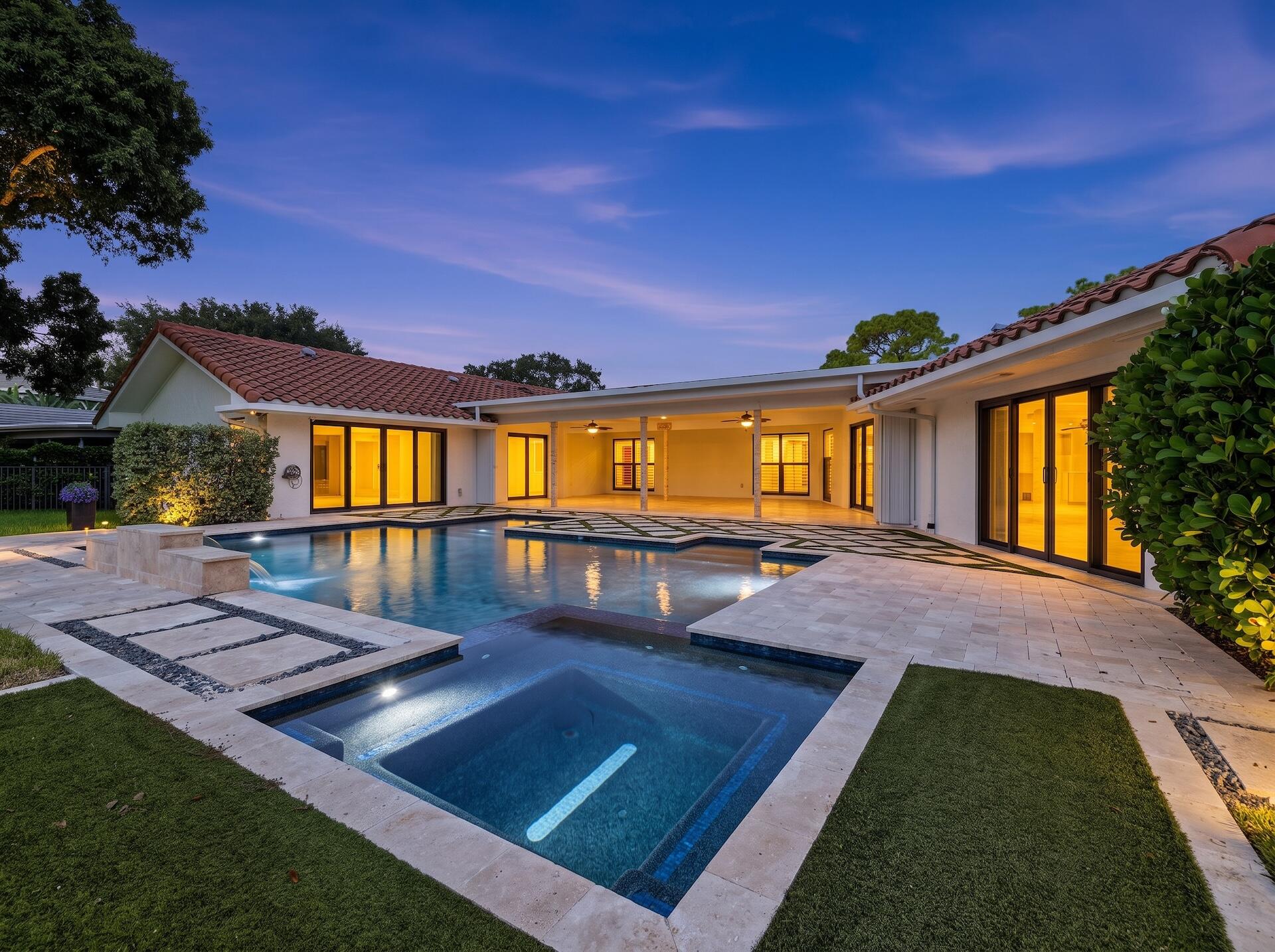1013 SHADY LAKES Circle