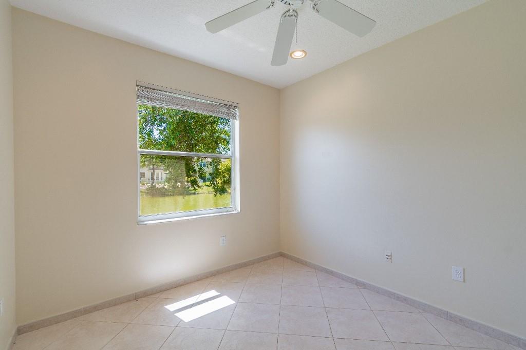 Westchester Lakes 155-47 - Residential