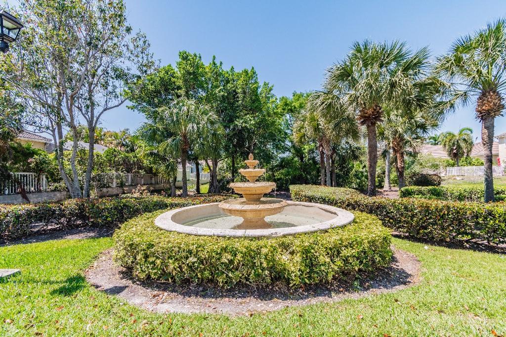 Westchester Lakes 155-47 - Residential