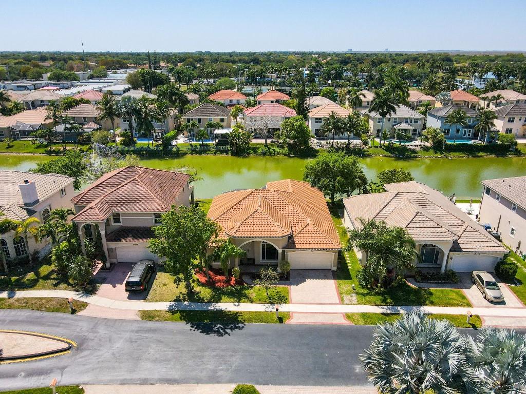 Westchester Lakes 155-47 - Residential