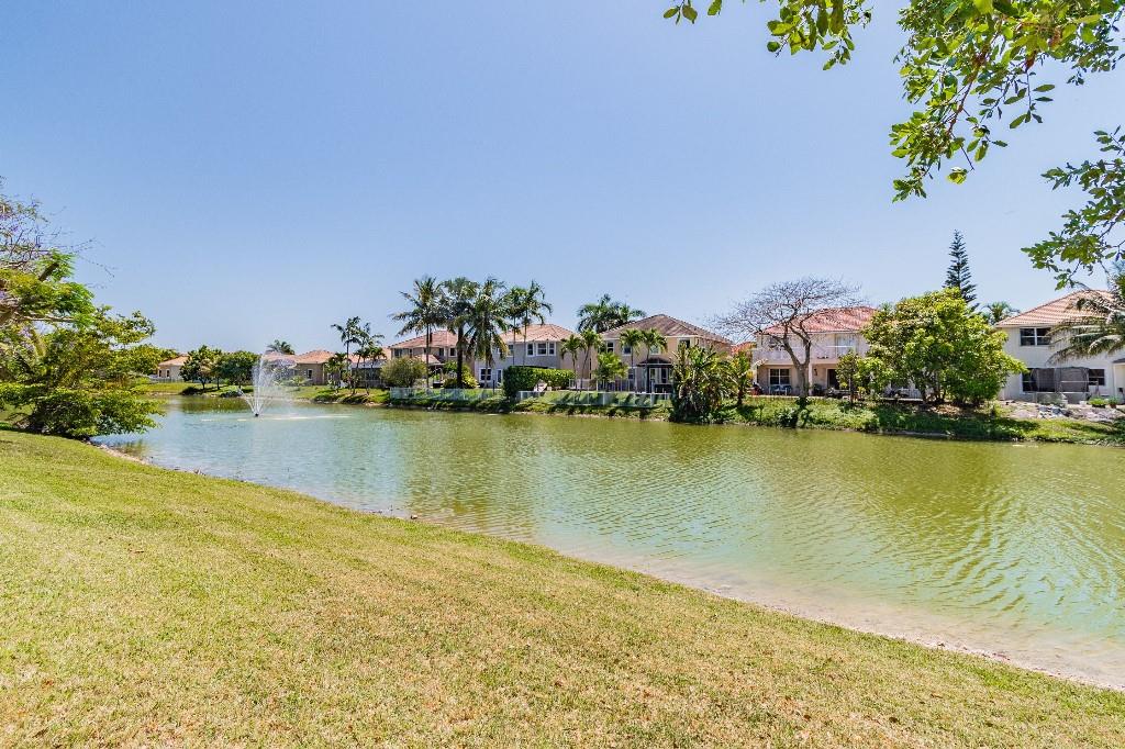 Westchester Lakes 155-47 - Residential