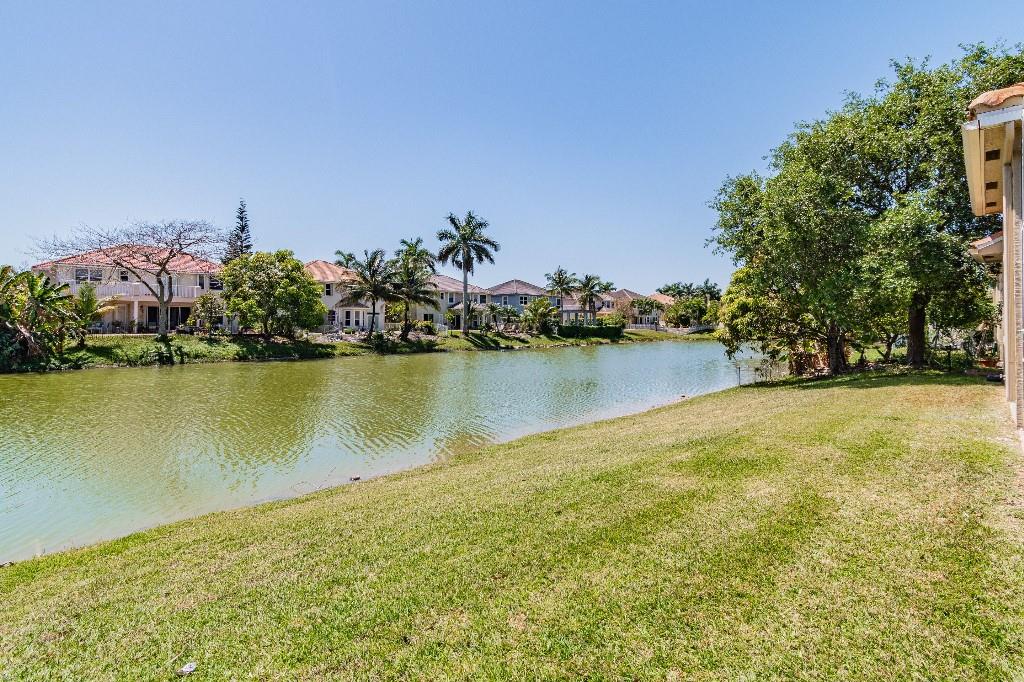 Westchester Lakes 155-47 - Residential