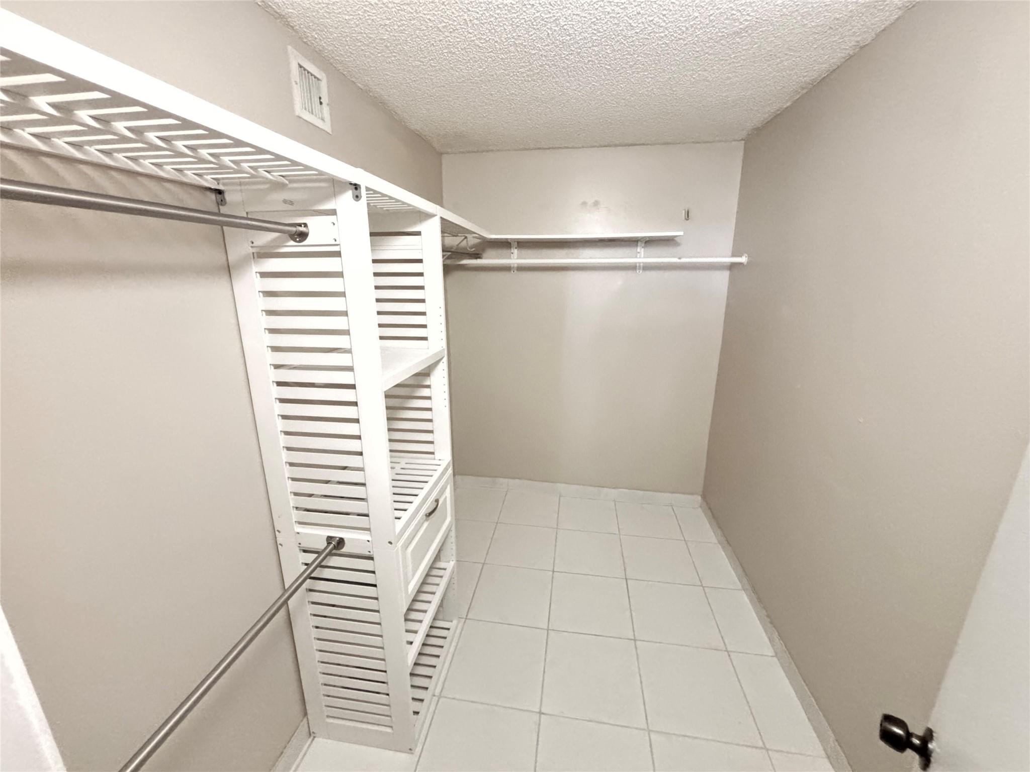 Plantation Forest Condo - Residential
