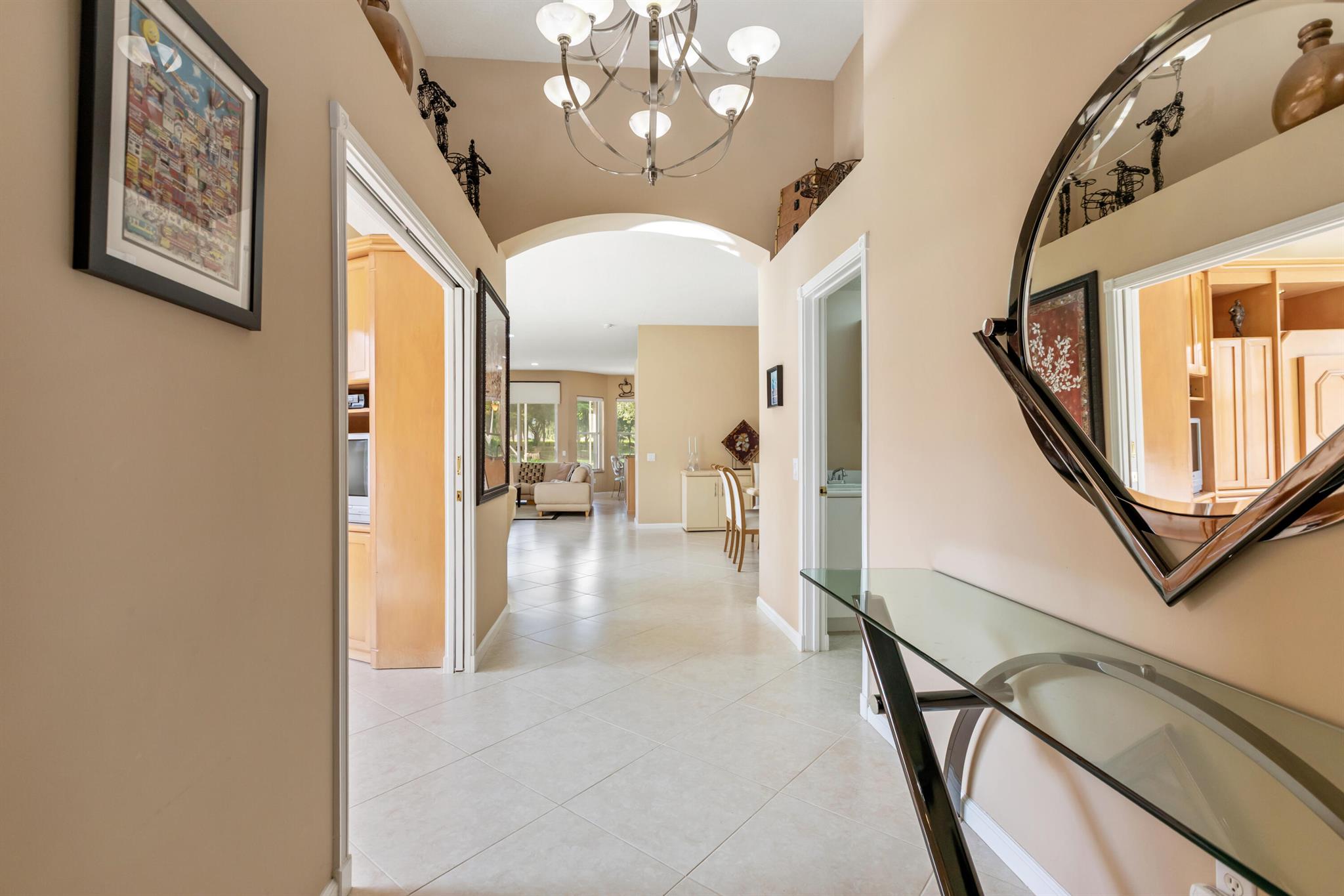 VALENCIA SHORES 1 - Residential
